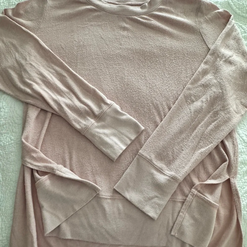 ALO Yoga Alosoft Long Sleeve Crewneck Top in Pink Size Large - Picture 2 of 4